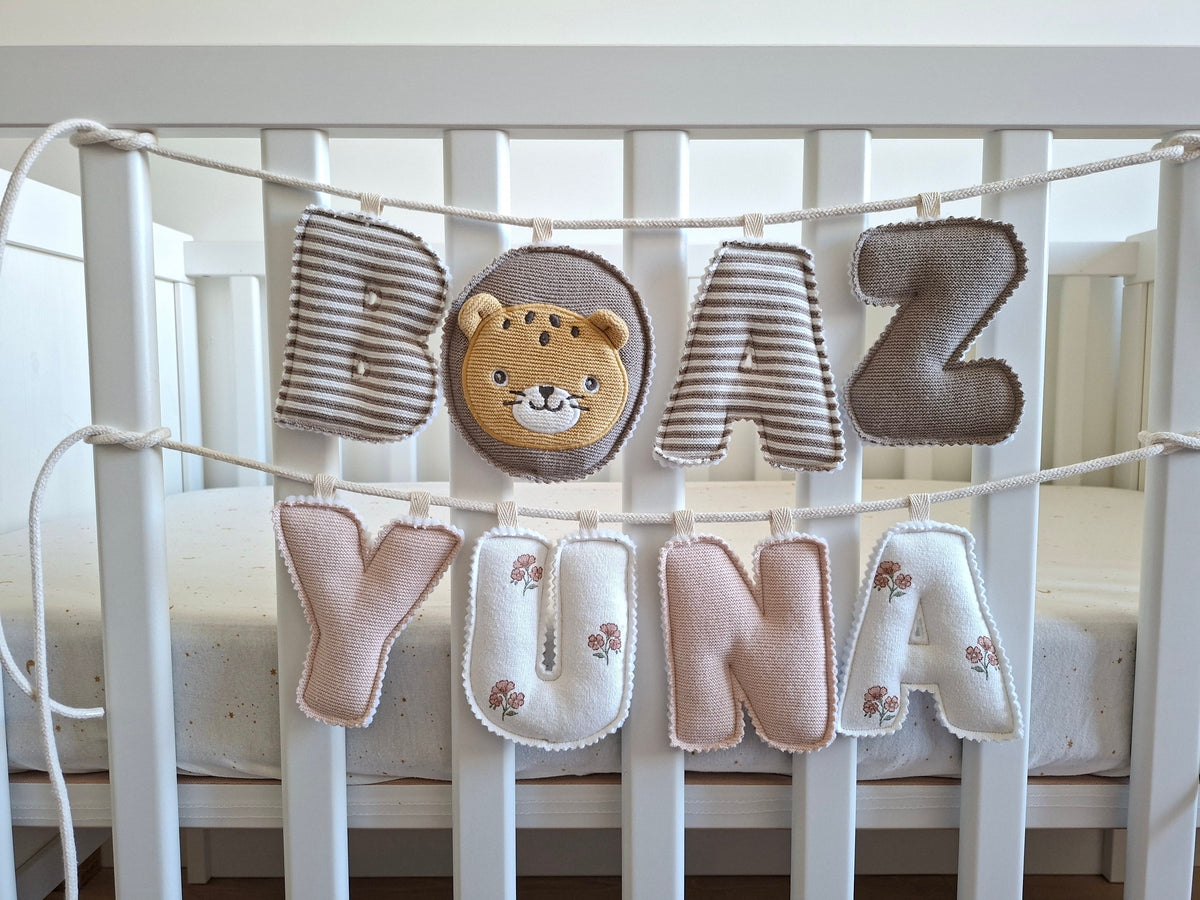 Naamslinger van babykleding via wachtlijst